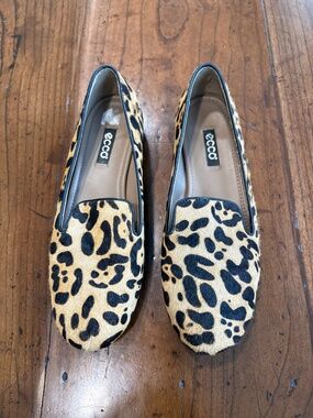ECCO Perth Leopard Print Calf Hair Smoking Loafers Flats Size 38 US 7.5